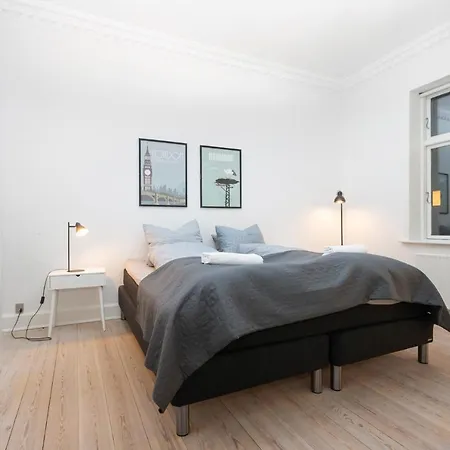 In An Oasis Of Life, Comfort & Style Århus