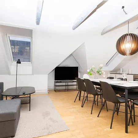 In An Oasis Of Life, Comfort & Style شقة